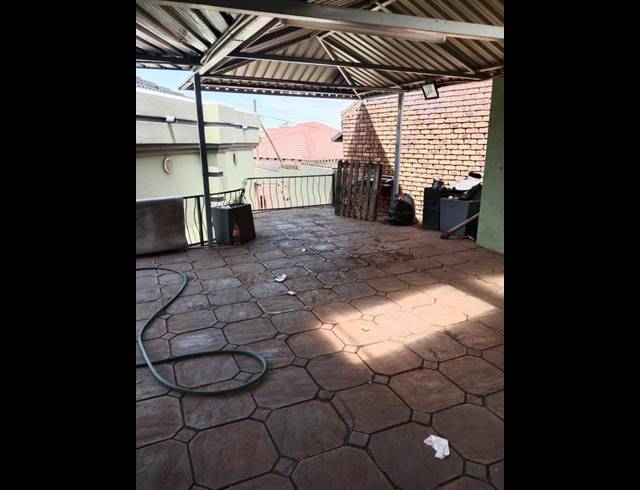 3 BEDROOM HOUSE FOR SALE IN SPRUITVIEW